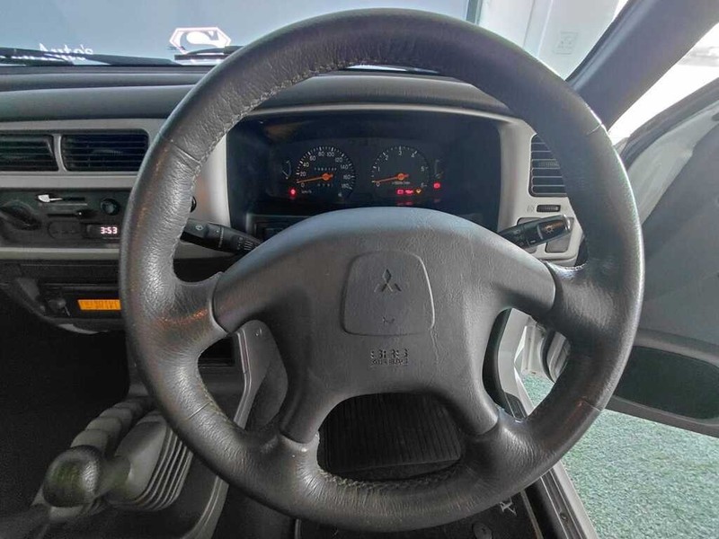 Mitsubishi Colt - Stiaan Autos (Pty) Ltd - Image 13