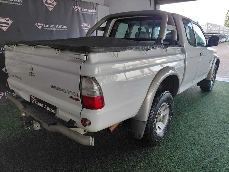 Mitsubishi Colt - Stiaan Autos (Pty) Ltd - Image 4