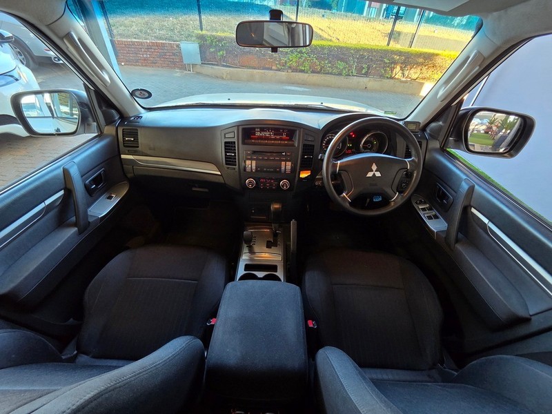 Mitsubishi Pajero - Auto Investments Montana - Image 10