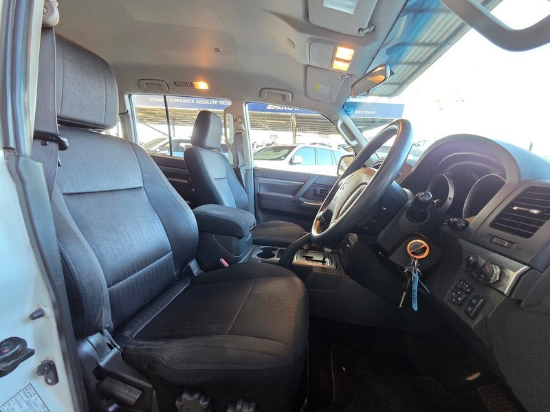 Mitsubishi Pajero - Auto Investments Montana - Image 12