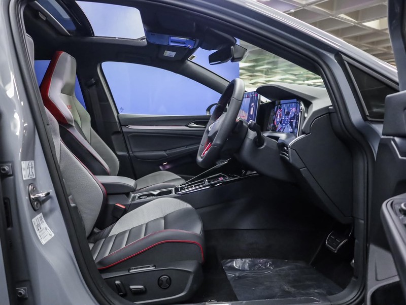 Volkswagen Golf - Hatfield VW Bryanston - Image 8