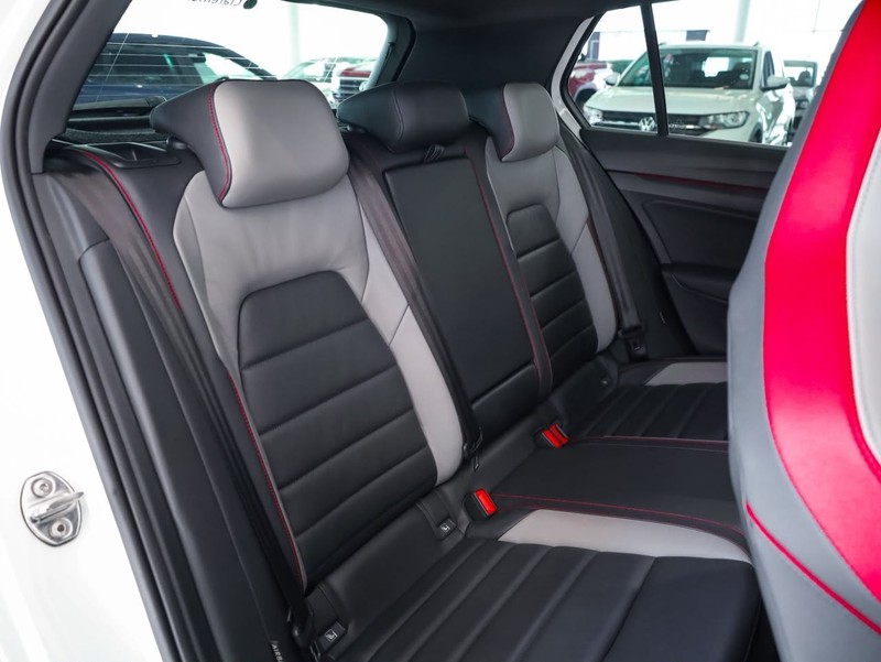 Volkswagen Golf - Hatfield VW Bryanston - Image 17