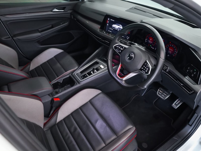 Volkswagen Golf - Hatfield VW Bryanston - Image 16
