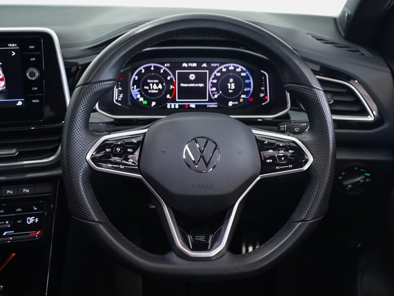 Volkswagen T-Roc - Hatfield VW Bryanston - Image 18