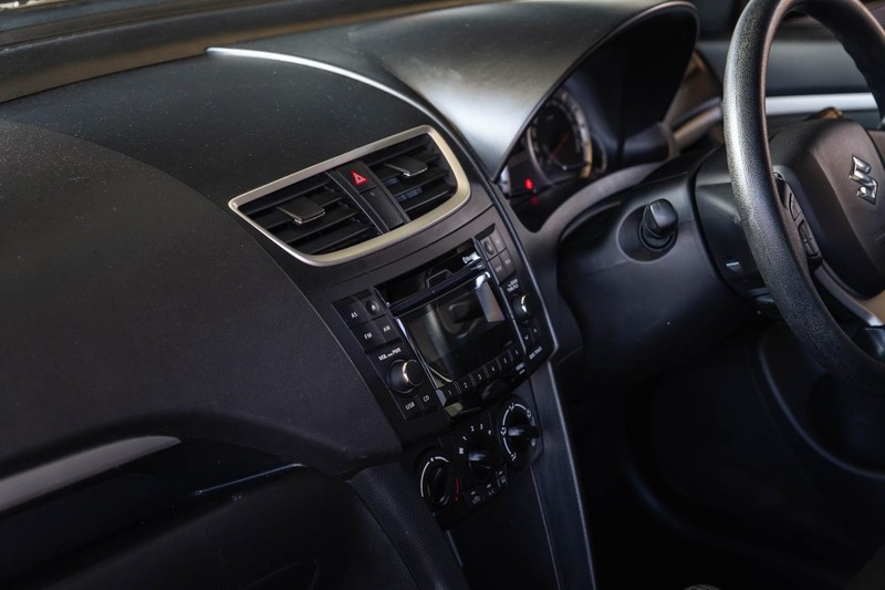 Suzuki Swift - Bruma Nissan - Image 16