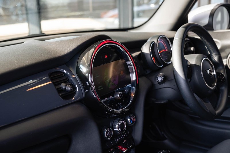 Mini Hatch - Bruma Nissan - Image 22