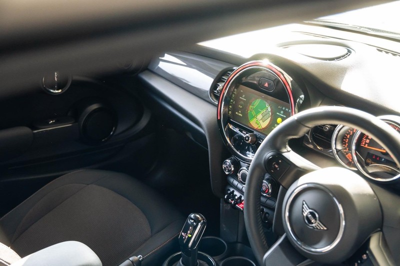 Mini Hatch - Bruma Nissan - Image 17