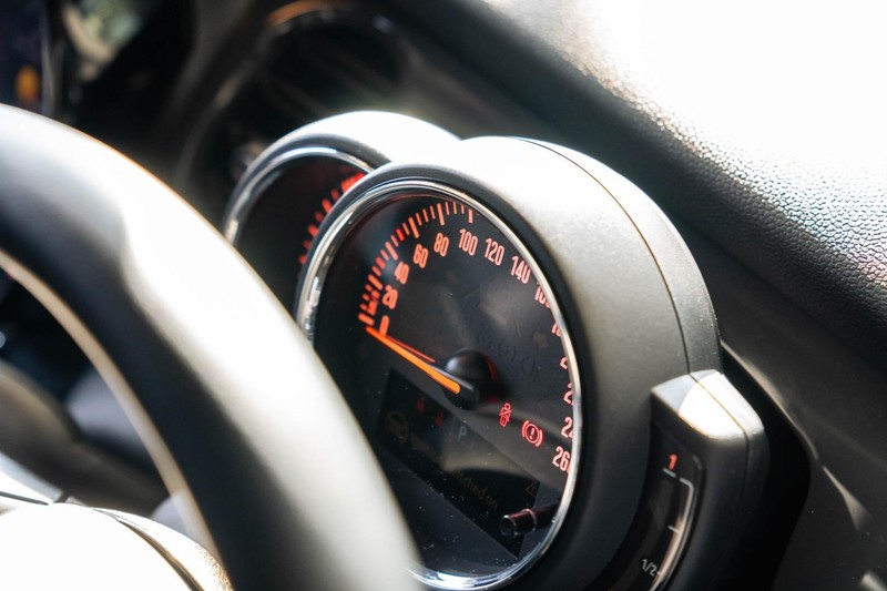 Mini Hatch - Bruma Nissan - Image 10