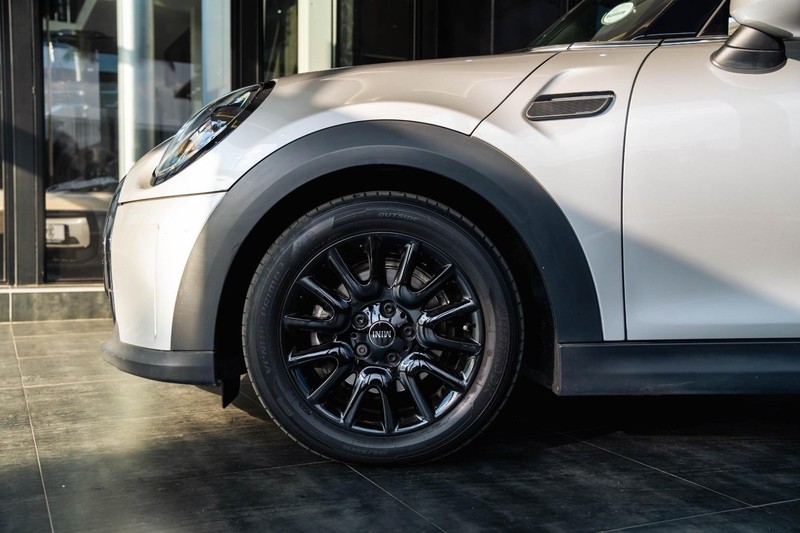 Mini Hatch - Bruma Nissan - Image 8