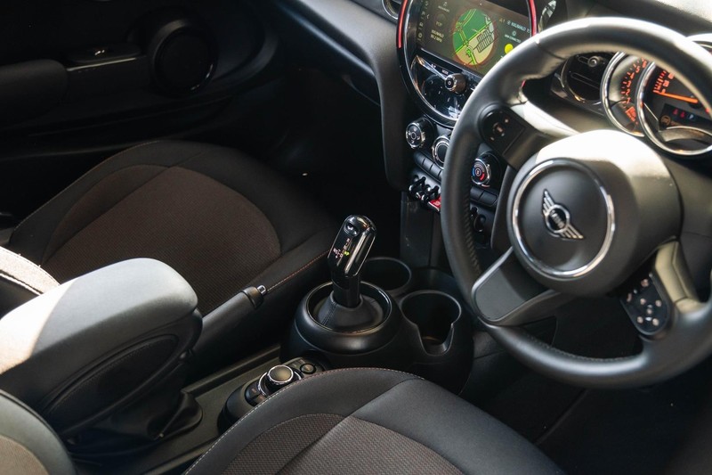 Mini Hatch - Bruma Nissan - Image 24
