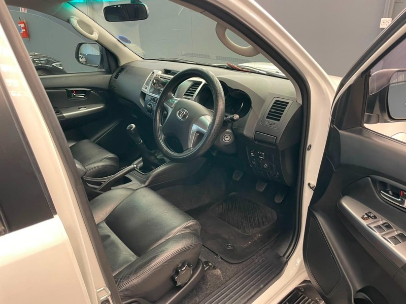 Toyota Fortuner - Mit Mak Motors - Image 4