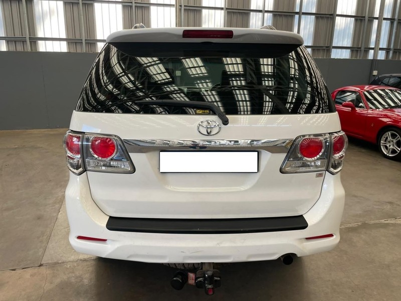 Toyota Fortuner - Mit Mak Motors - Image 5