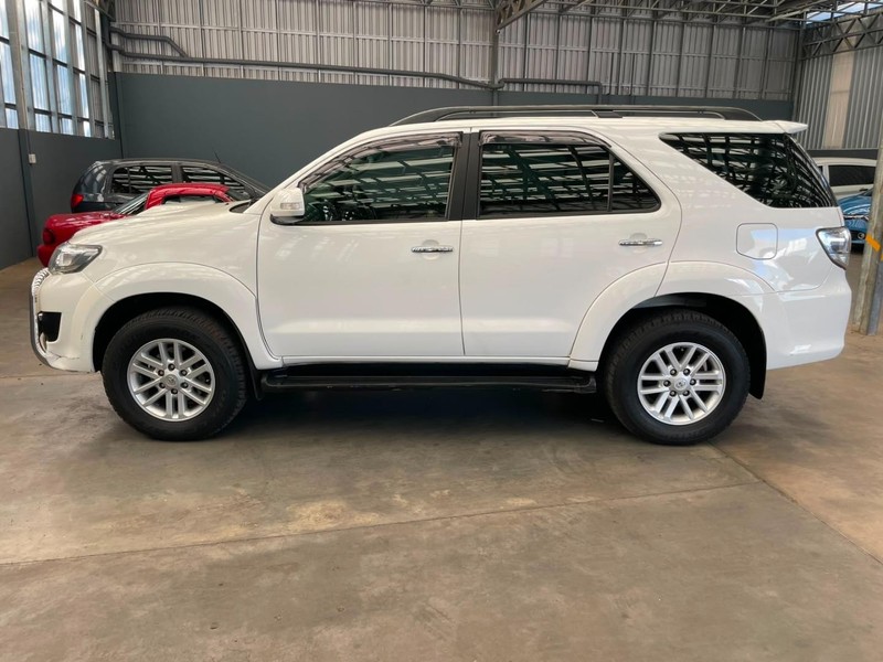 Toyota Fortuner - Mit Mak Motors - Image 6