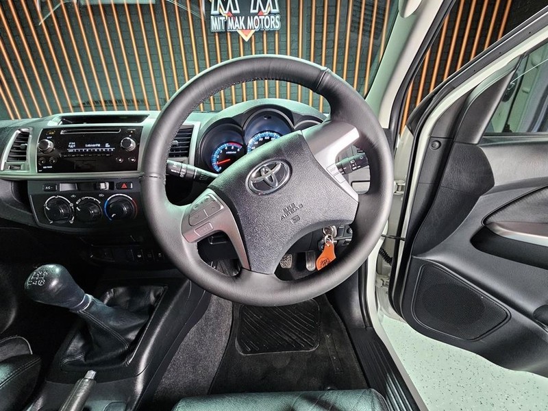 Toyota Fortuner - Mit Mak Motors - Image 17