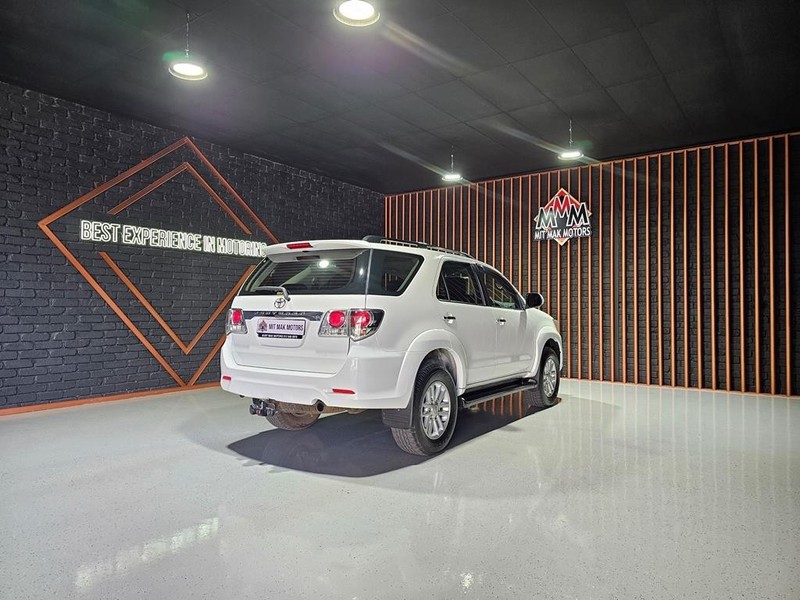 Toyota Fortuner - Mit Mak Motors - Image 25
