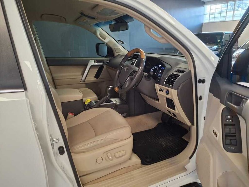Toyota Land Cruiser Prado - Cargen Auto - Image 12
