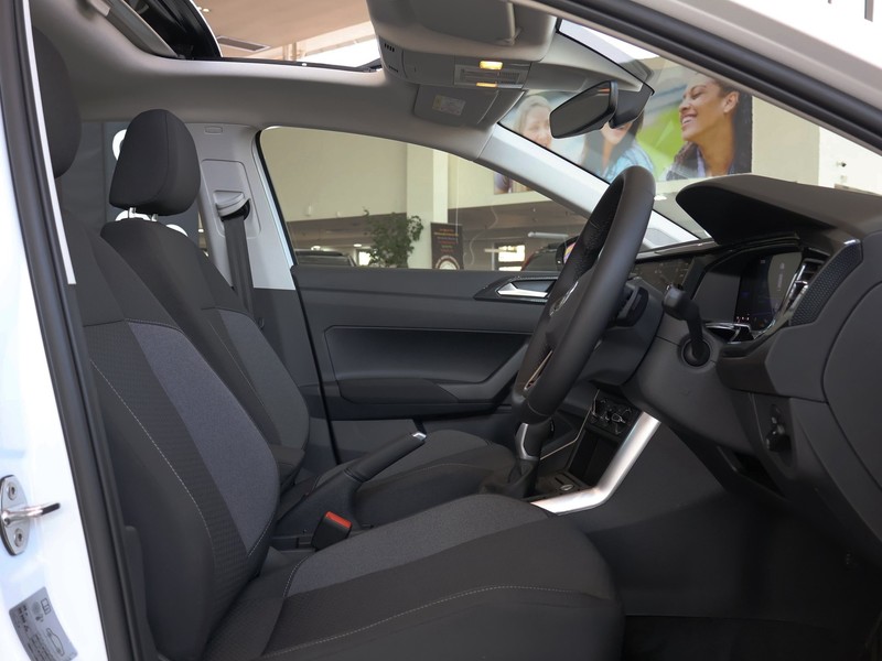 Volkswagen Polo - Hatfield VW Rivonia - Image 15