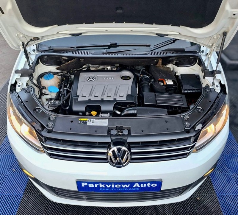 Volkswagen Touran - Parkview Auto Vereeniging - Image 12