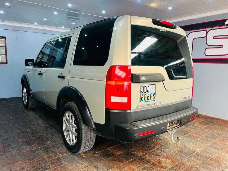 Land Rover Discovery - FS Cars - Image 4