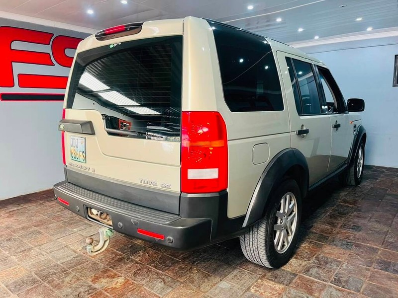 Land Rover Discovery - FS Cars - Image 6