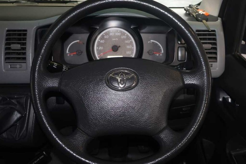 Toyota Quantum - Bluebird Motors - Image 9