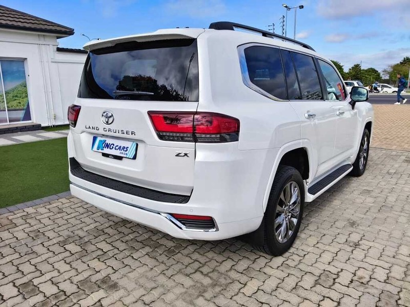 Toyota Land Cruiser - King Cars Bellville/Vredekloof - Image 7