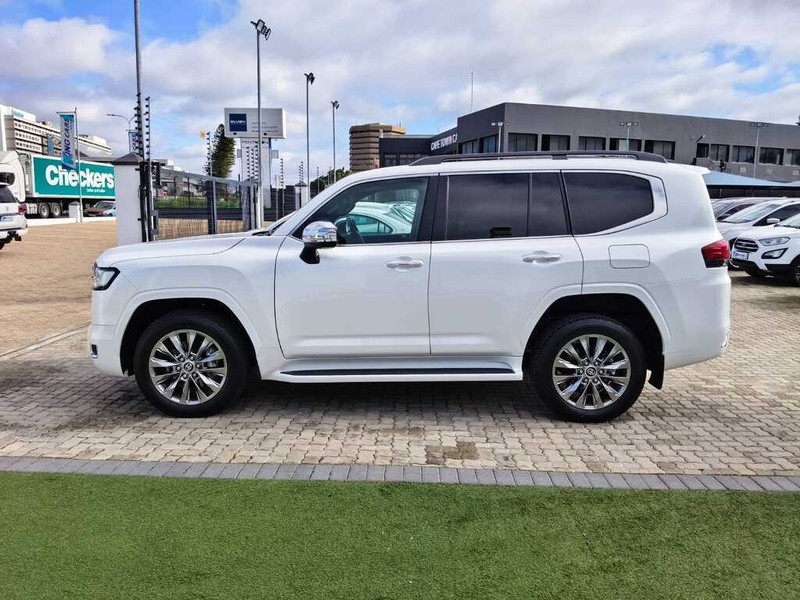 Toyota Land Cruiser - King Cars Bellville/Vredekloof - Image 4