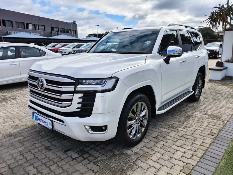 Toyota Land Cruiser - King Cars Bellville/Vredekloof - Image 3