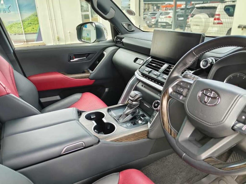 Toyota Land Cruiser - King Cars Bellville/Vredekloof - Image 17