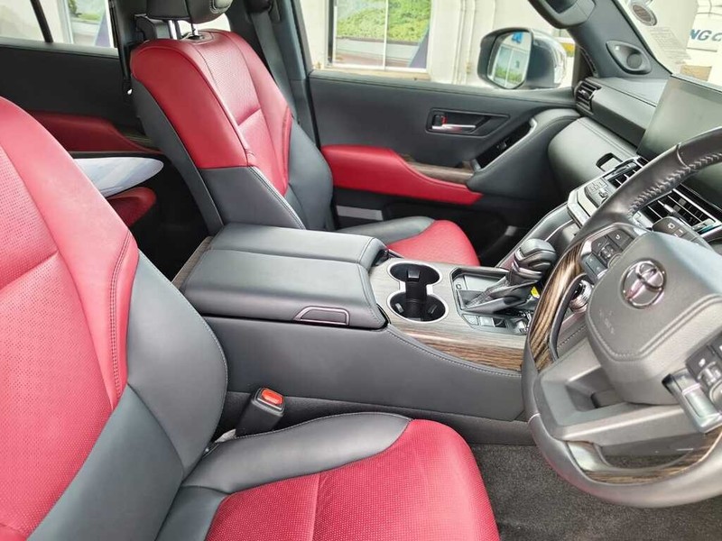 Toyota Land Cruiser - King Cars Bellville/Vredekloof - Image 18
