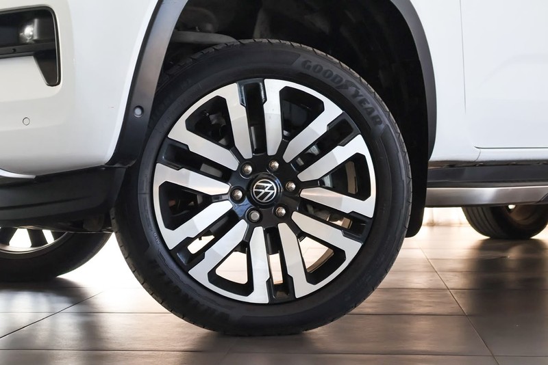 Volkswagen Amarok - Audi Centre Hatfield - Image 3