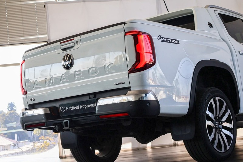 Volkswagen Amarok - Audi Centre Hatfield - Image 14