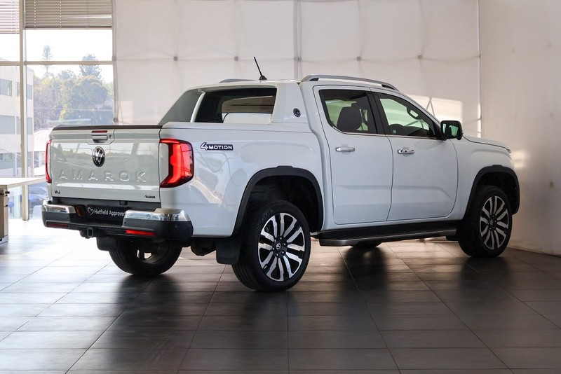 Volkswagen Amarok - Audi Centre Hatfield - Image 10