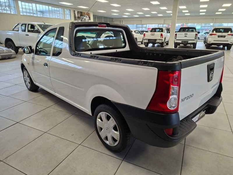 Nissan NP200 - Cargen Auto - Image 4