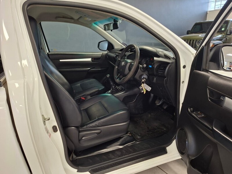 Toyota Hilux - Cargen Auto - Image 10