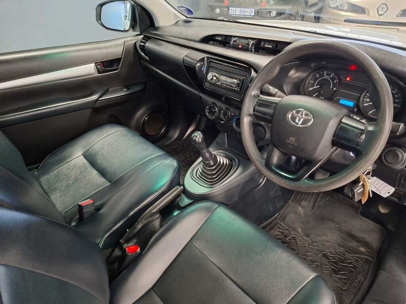 Toyota Hilux - Cargen Auto - Image 9