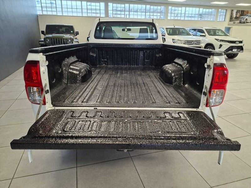 Toyota Hilux - Cargen Auto - Image 6