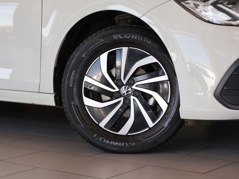 Volkswagen Polo - Hatfield VW Rivonia - Image 6