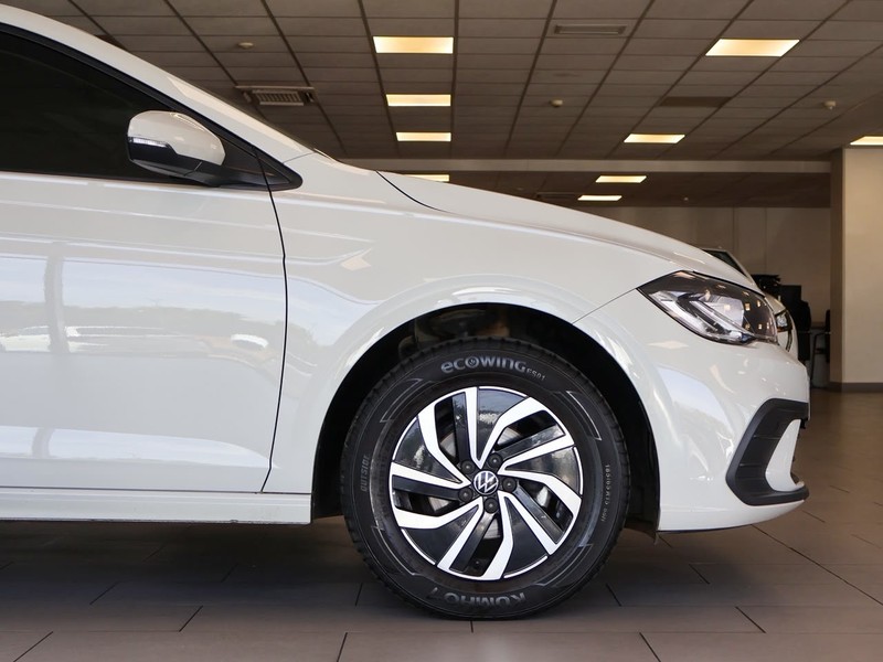 Volkswagen Polo - Hatfield VW Rivonia - Image 7
