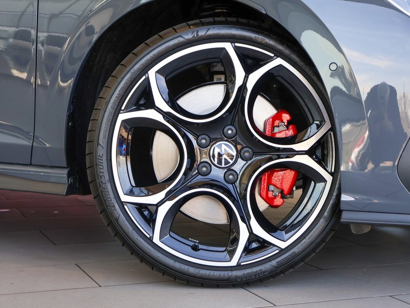 Volkswagen Golf - Hatfield VW Rivonia - Image 7