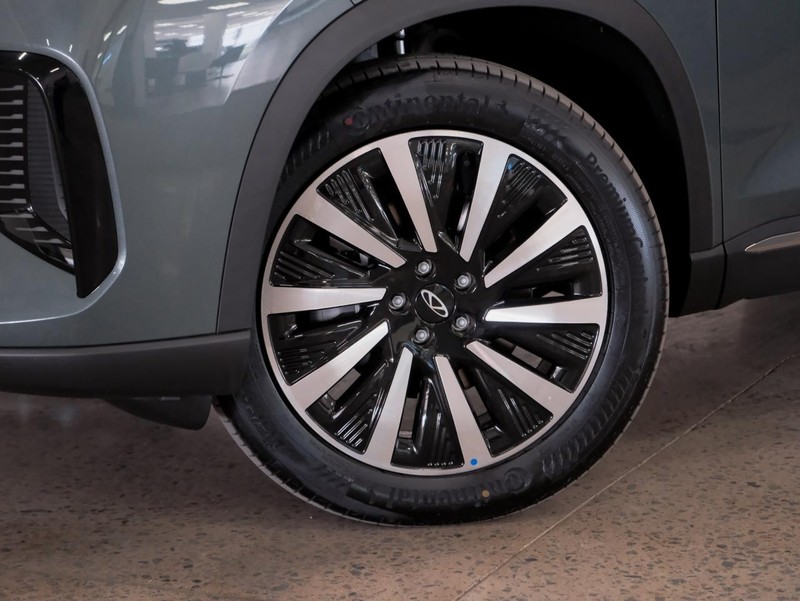Chery Tiggo 8 Pro - Chery Waterfall - Image 4