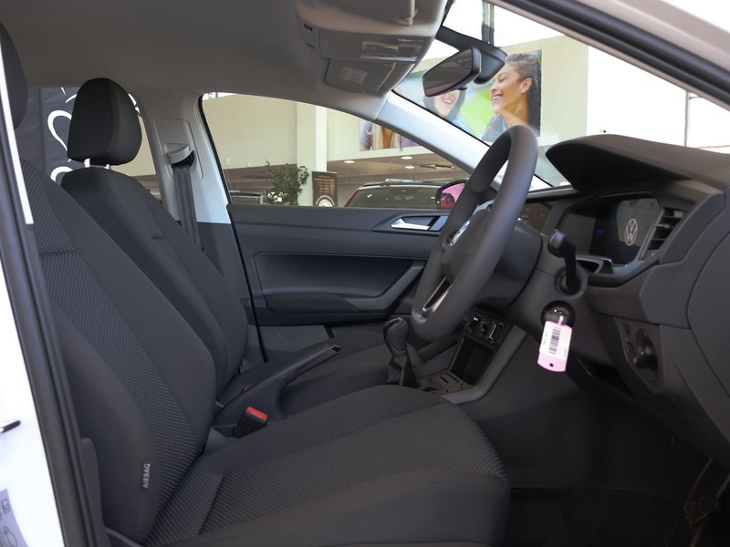 Volkswagen Polo - Hatfield VW Rivonia - Image 15