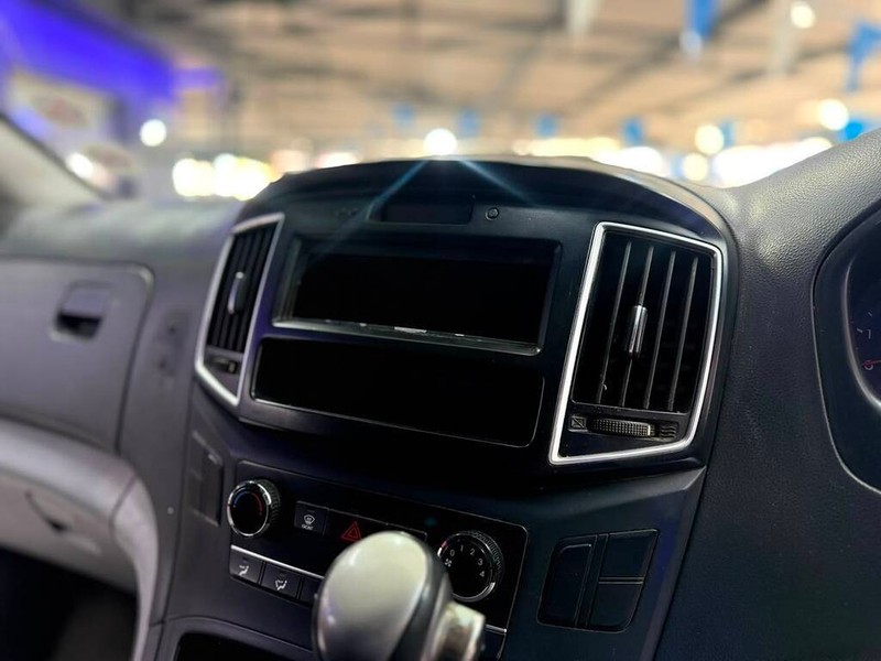 Hyundai H-1 - G.I.G Motors - Image 17