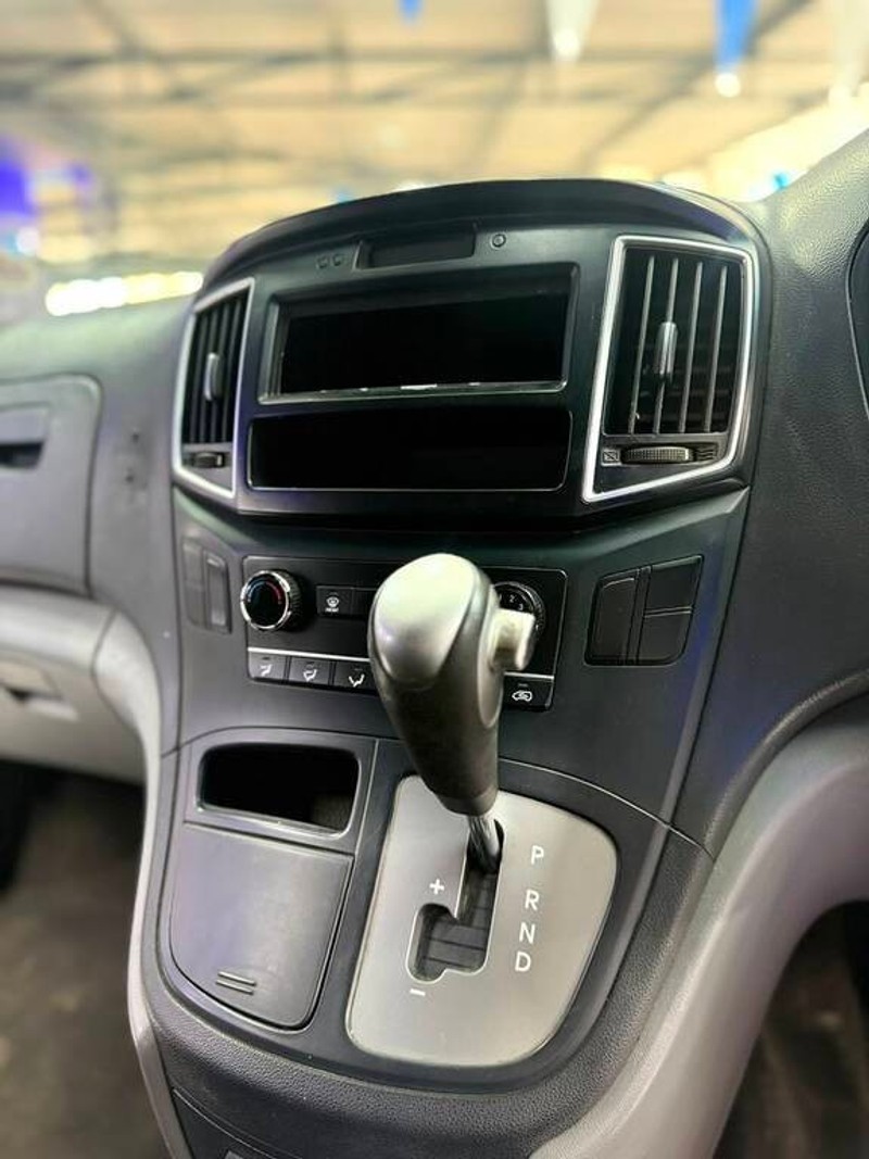 Hyundai H-1 - G.I.G Motors - Image 18