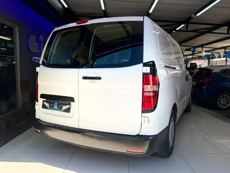Hyundai H-1 - G.I.G Motors - Image 9