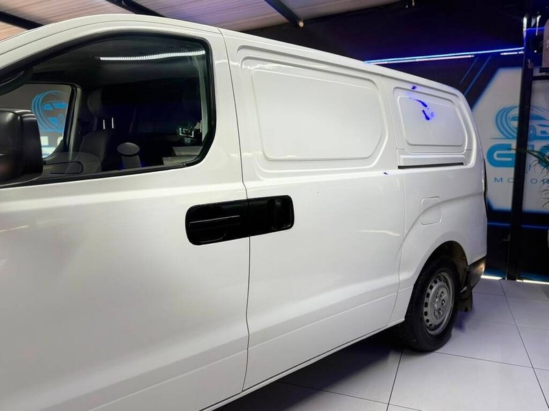 Hyundai H-1 - G.I.G Motors - Image 7