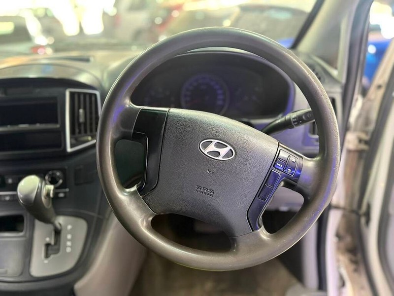 Hyundai H-1 - G.I.G Motors - Image 14
