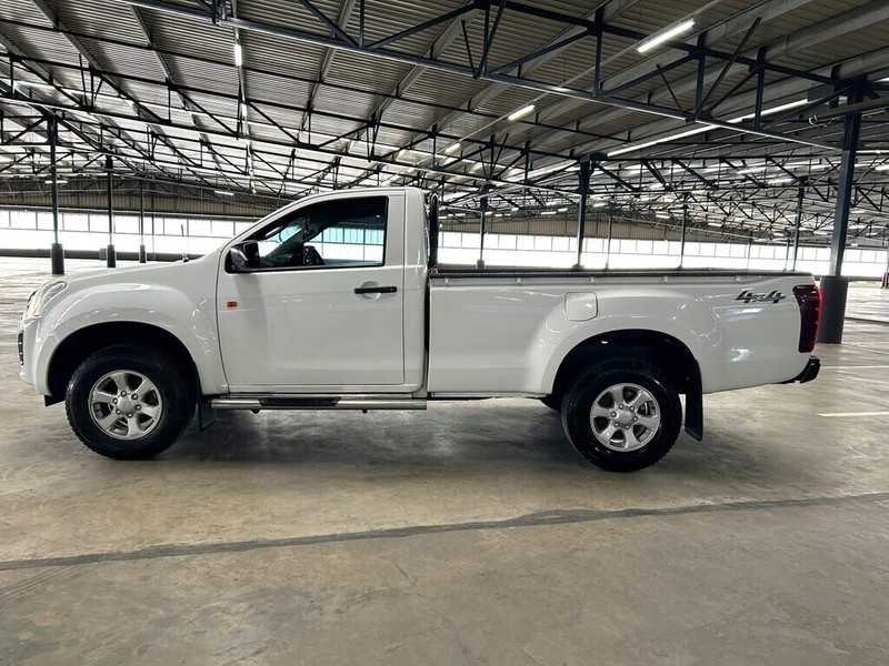 Isuzu D-Max - Bakwena Auto Sales - Image 4