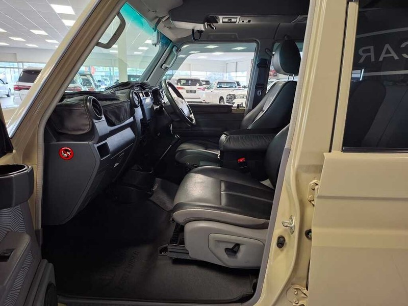 Toyota Land Cruiser - Cargen Auto - Image 8