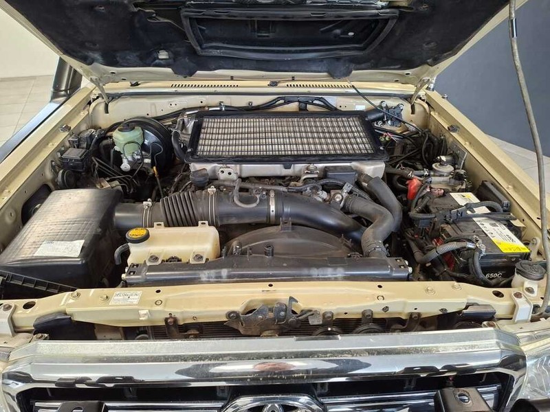 Toyota Land Cruiser - Cargen Auto - Image 13